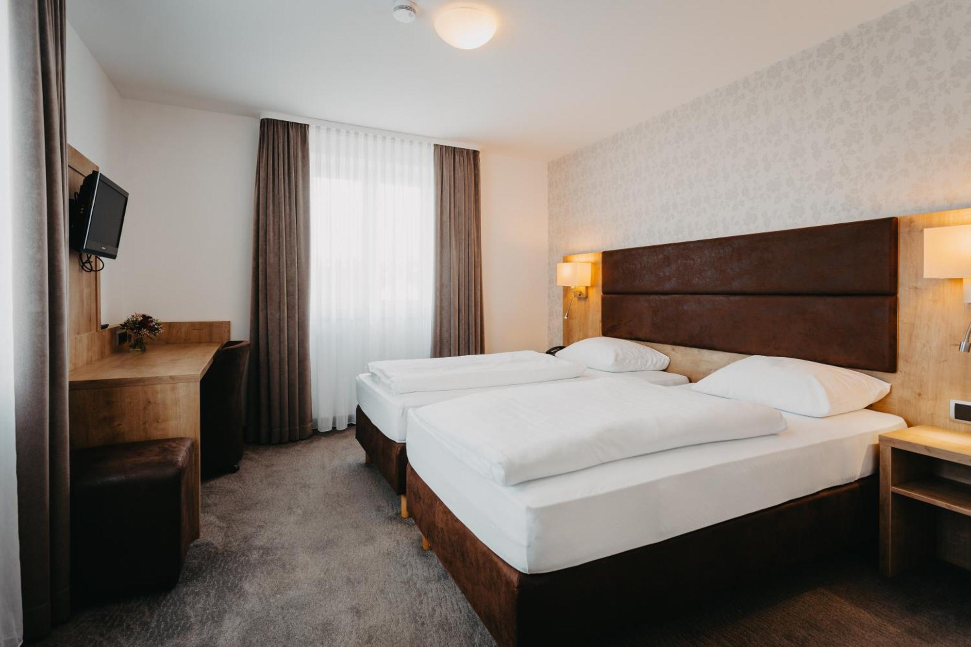 Hotel Hirschenwirt à Eichstätt Extérieur photo